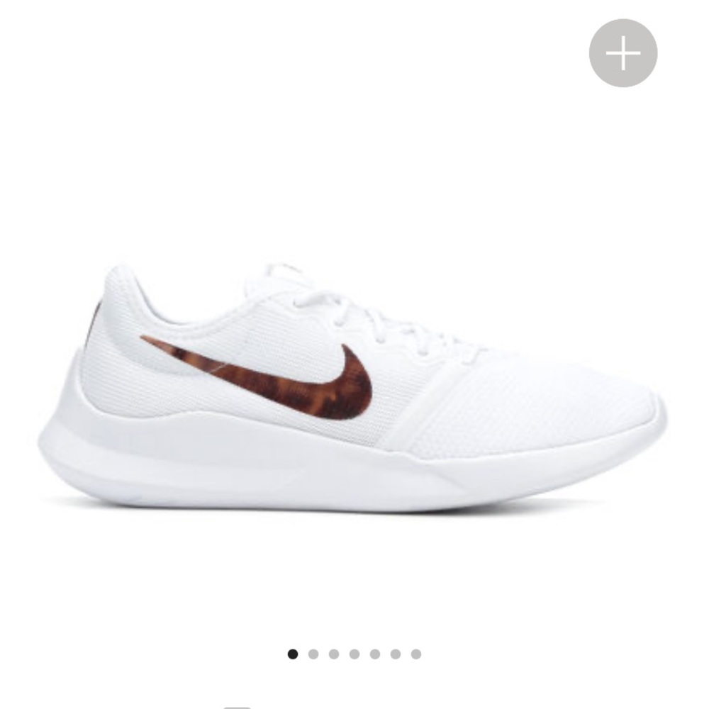 Nike white VTR running shoes